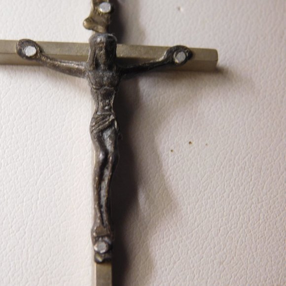 Crucifix Cross Pendants Lot of Two Vintage - Picture 4 of 5